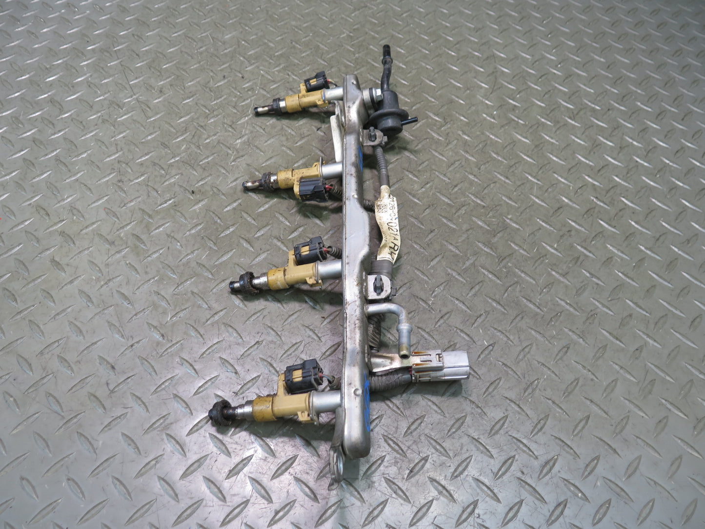 2010-2014 Lexus URJ150L GX460 4.6L 1URFE Left Fuel Rail Injector Set 82126-34021