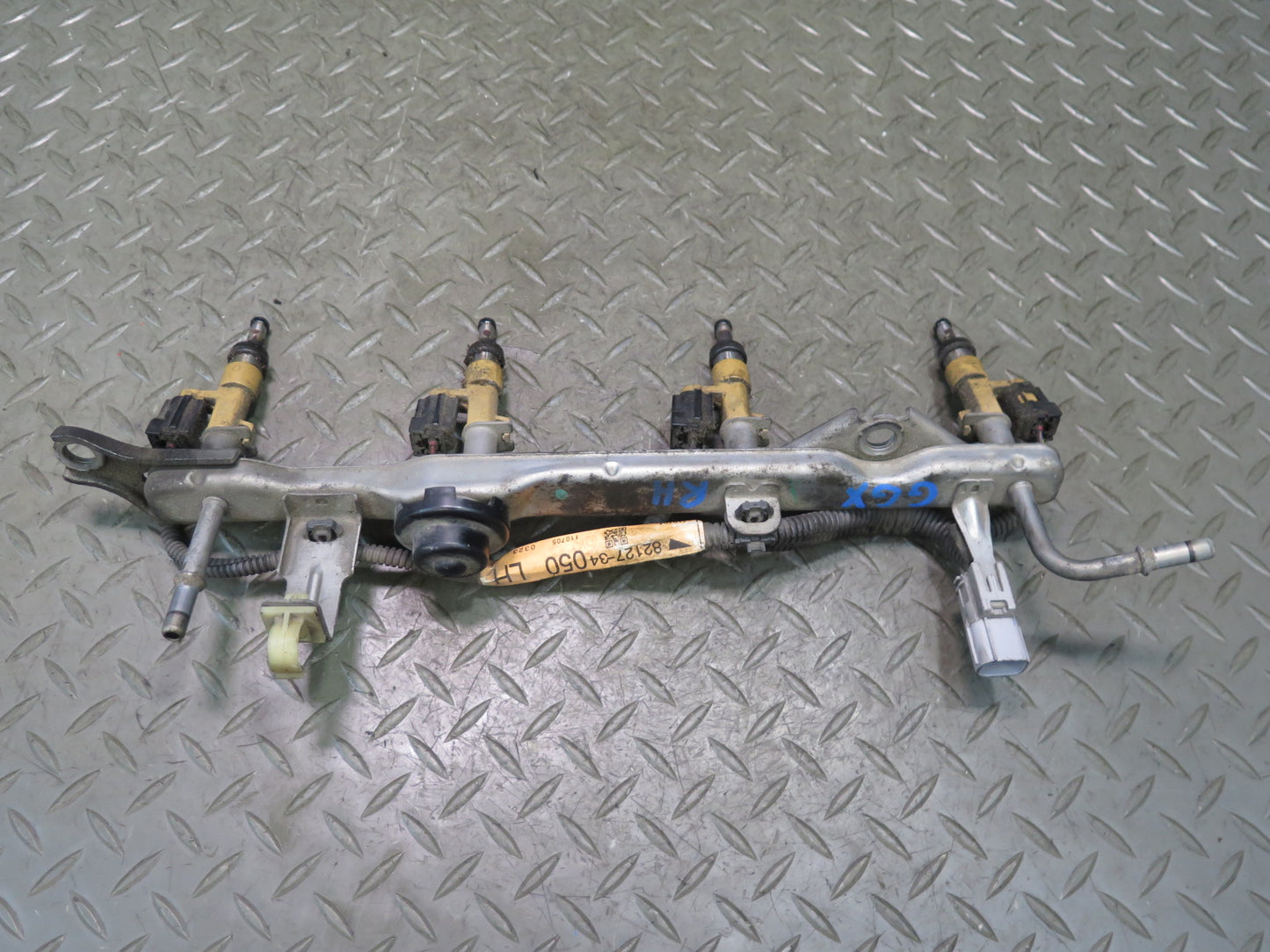 10-14 Lexus URJ150L GX460 4.6L 1URFE Right Fuel Rail Injector Set 82127-34050