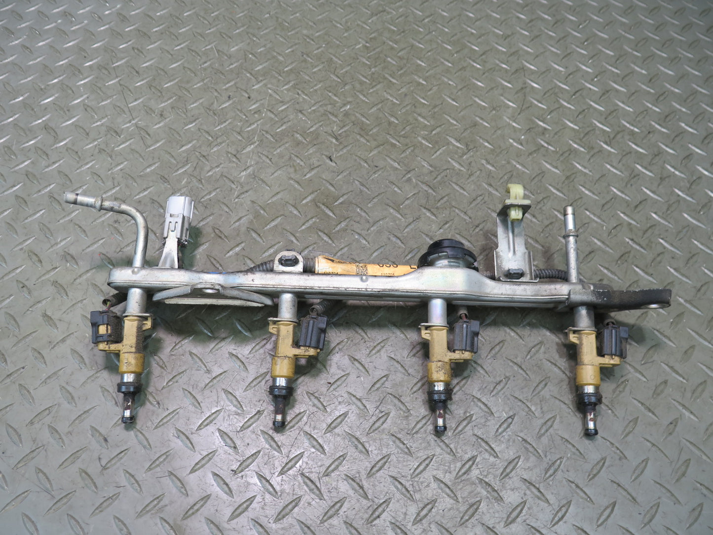 10-14 Lexus URJ150L GX460 4.6L 1URFE Right Fuel Rail Injector Set 82127-34050
