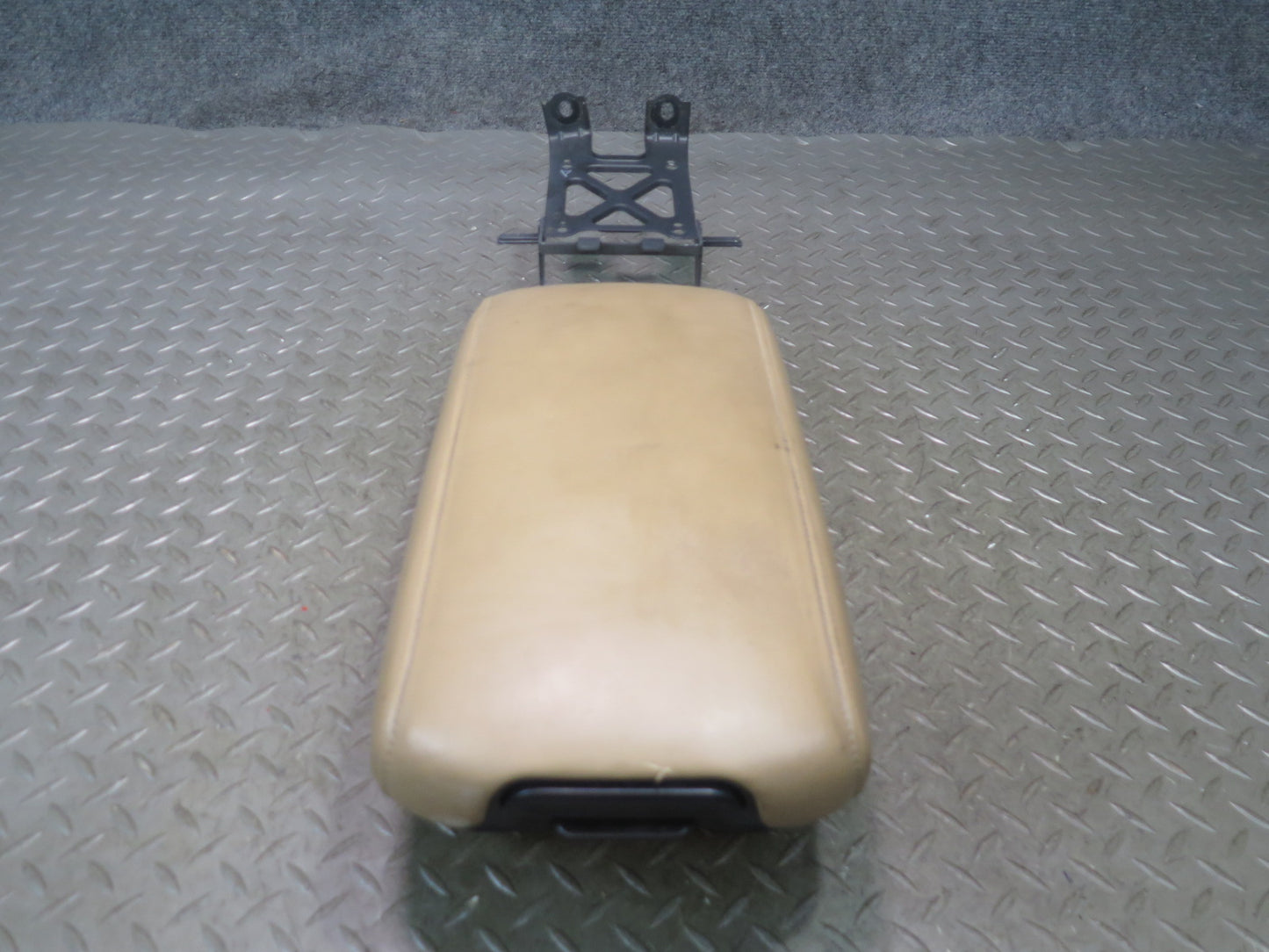 06-10 Lexus Z40 SC430 Center Console Compartment Storage Armrest Lid Cover OEM