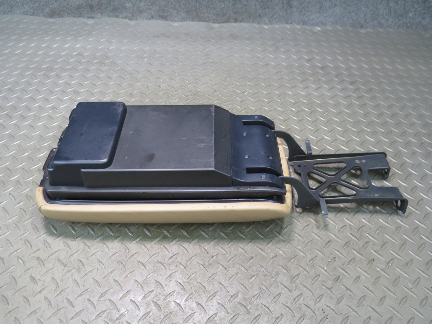 06-10 Lexus Z40 SC430 Center Console Compartment Storage Armrest Lid Cover OEM