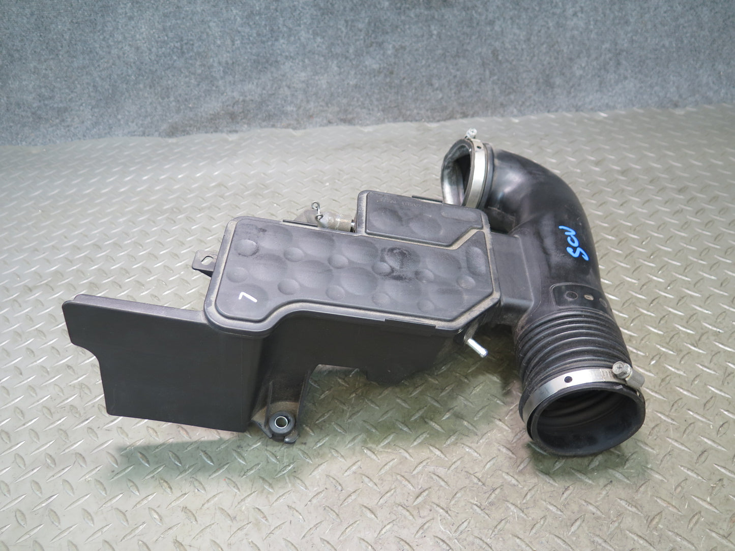 06-10 Lexus UZZ40L SC430 Air Cleaner Intake Hose Line Resonator 17875-50340 OEM