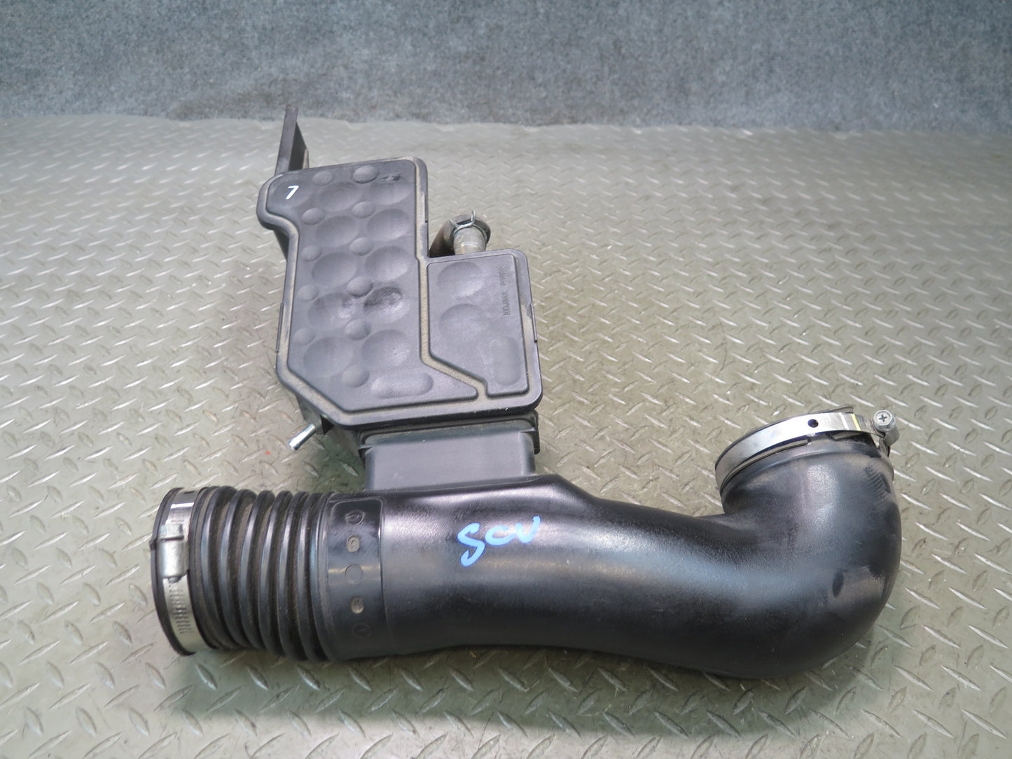 06-10 Lexus UZZ40L SC430 Air Cleaner Intake Hose Line Resonator 17875-50340 OEM