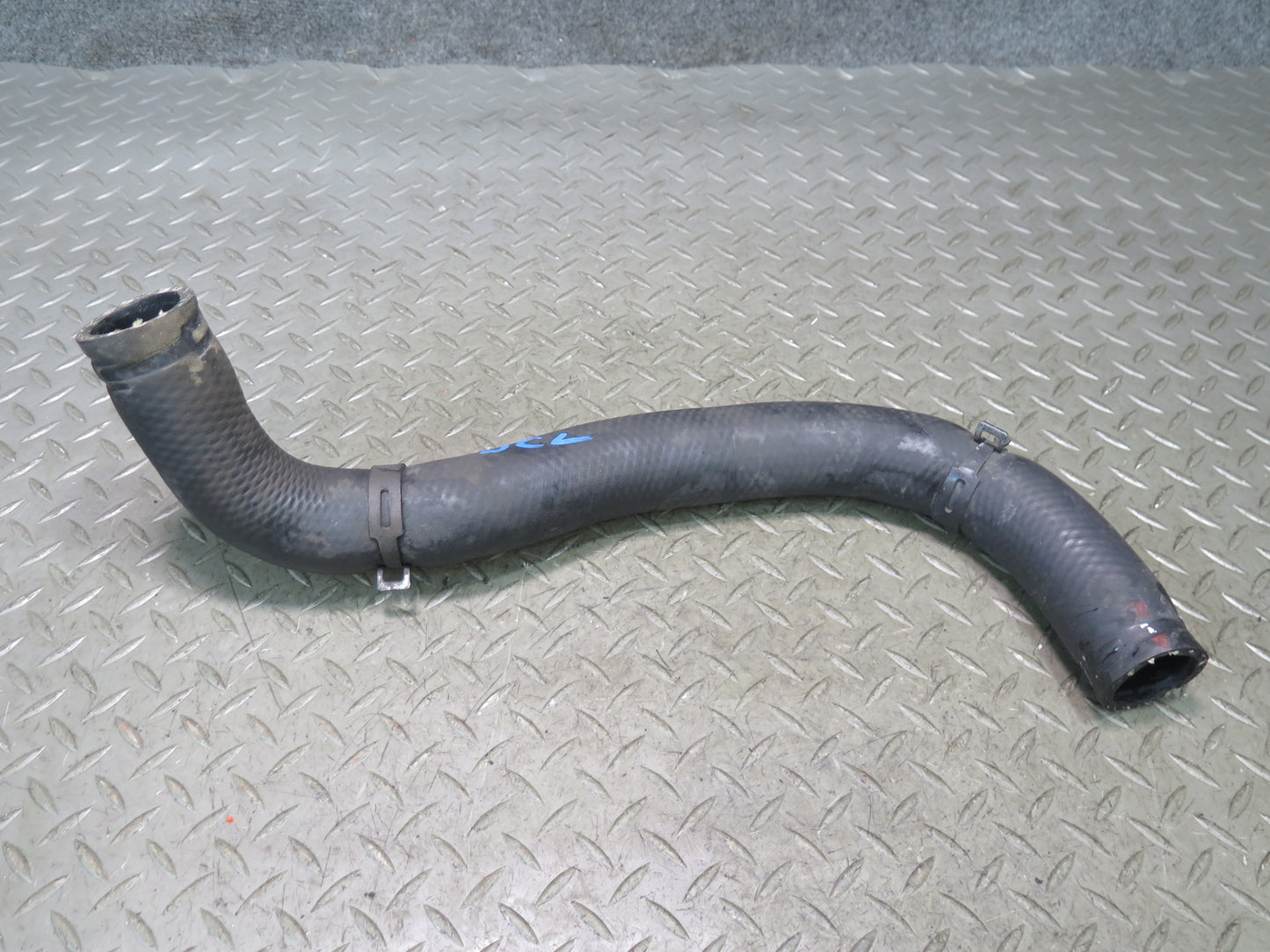 02-10 Lexus UZZ40L SC430 4.3L 3UZFE Set of 2 Engine Radiator Hose Line OEM