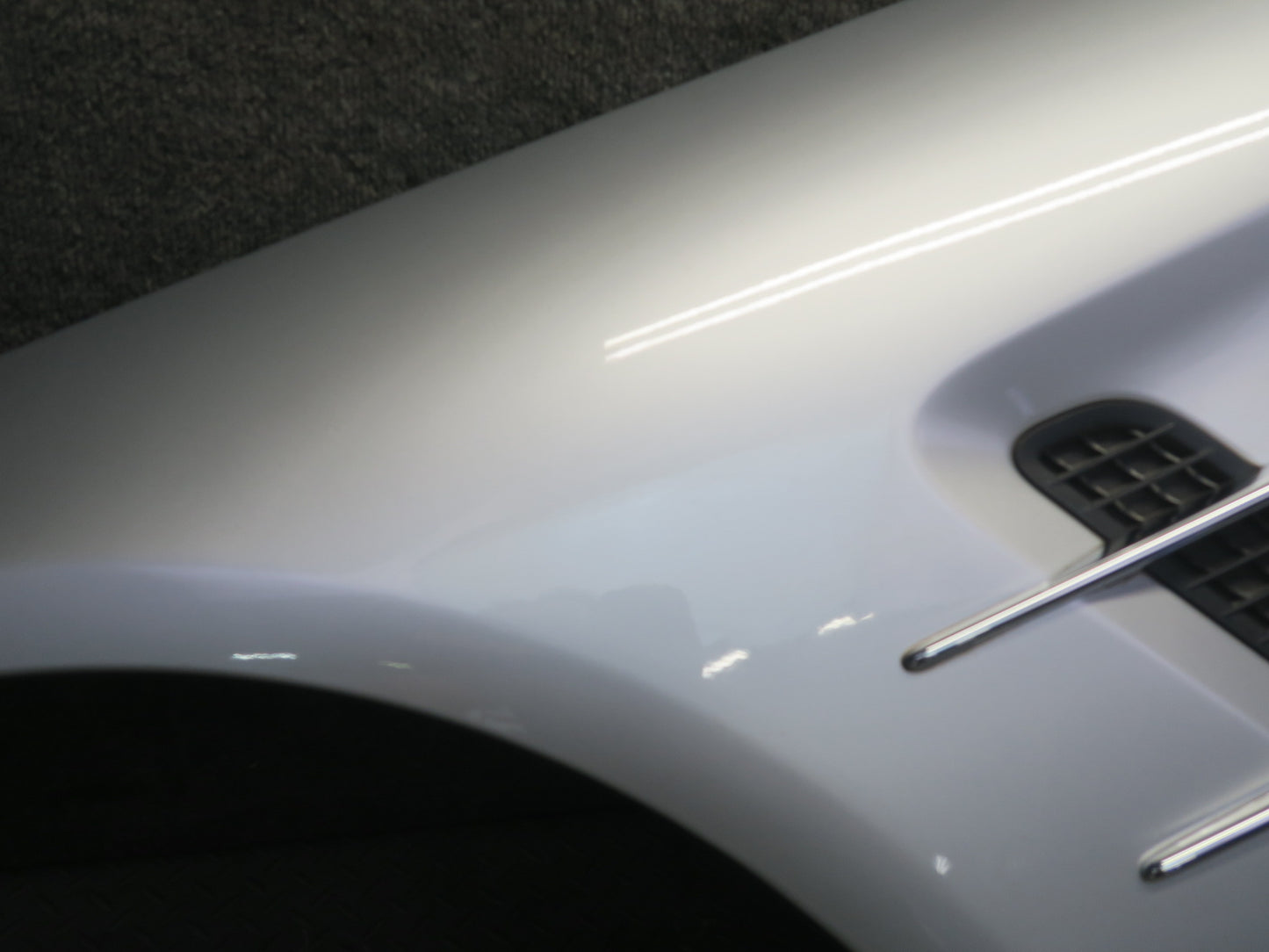 13-16 Mercedes R231 SL550 Front Left Fender Shell Panel Iridium Silver OEM