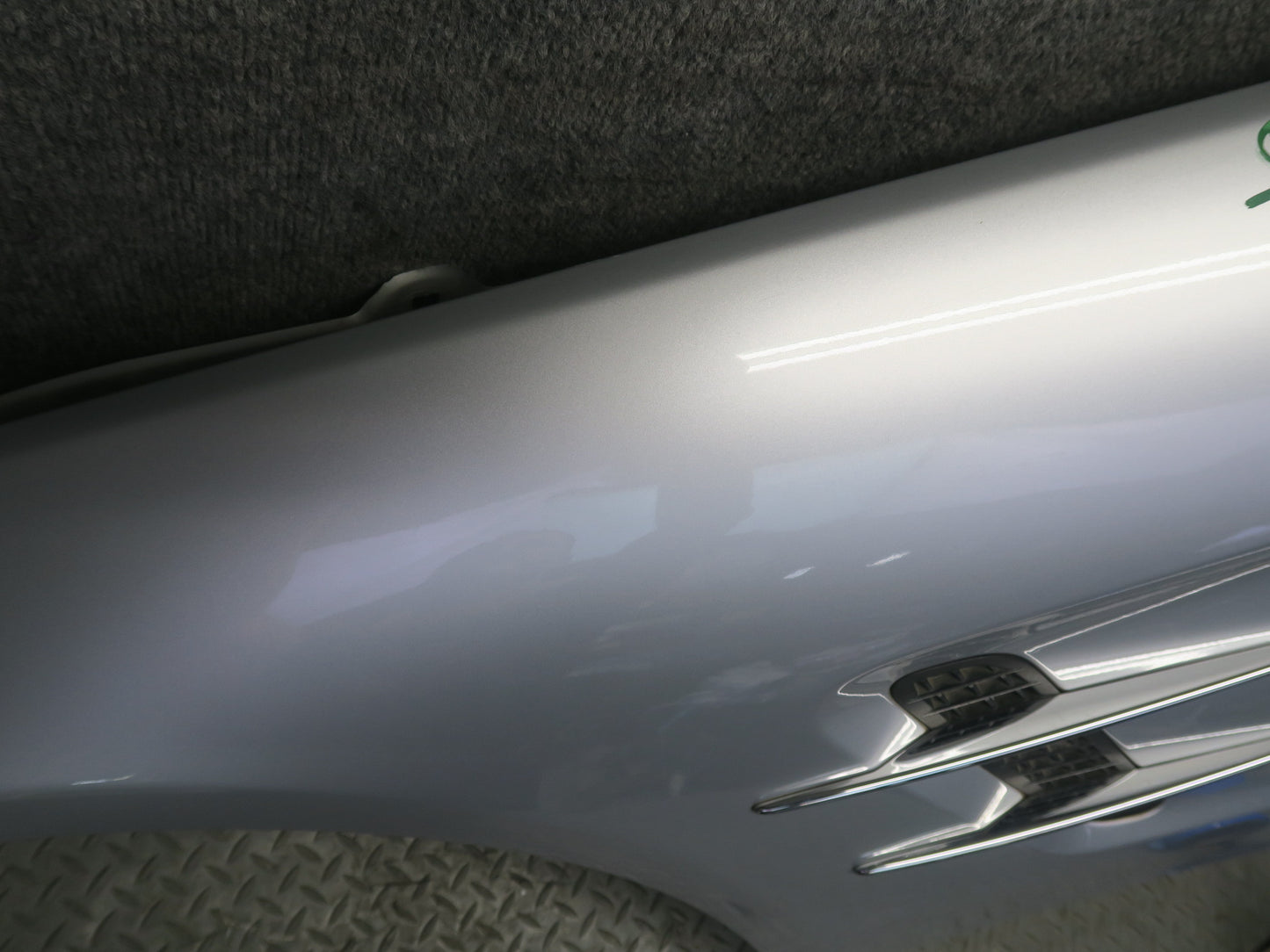 13-16 Mercedes R231 SL550 Front Left Fender Shell Panel Iridium Silver OEM