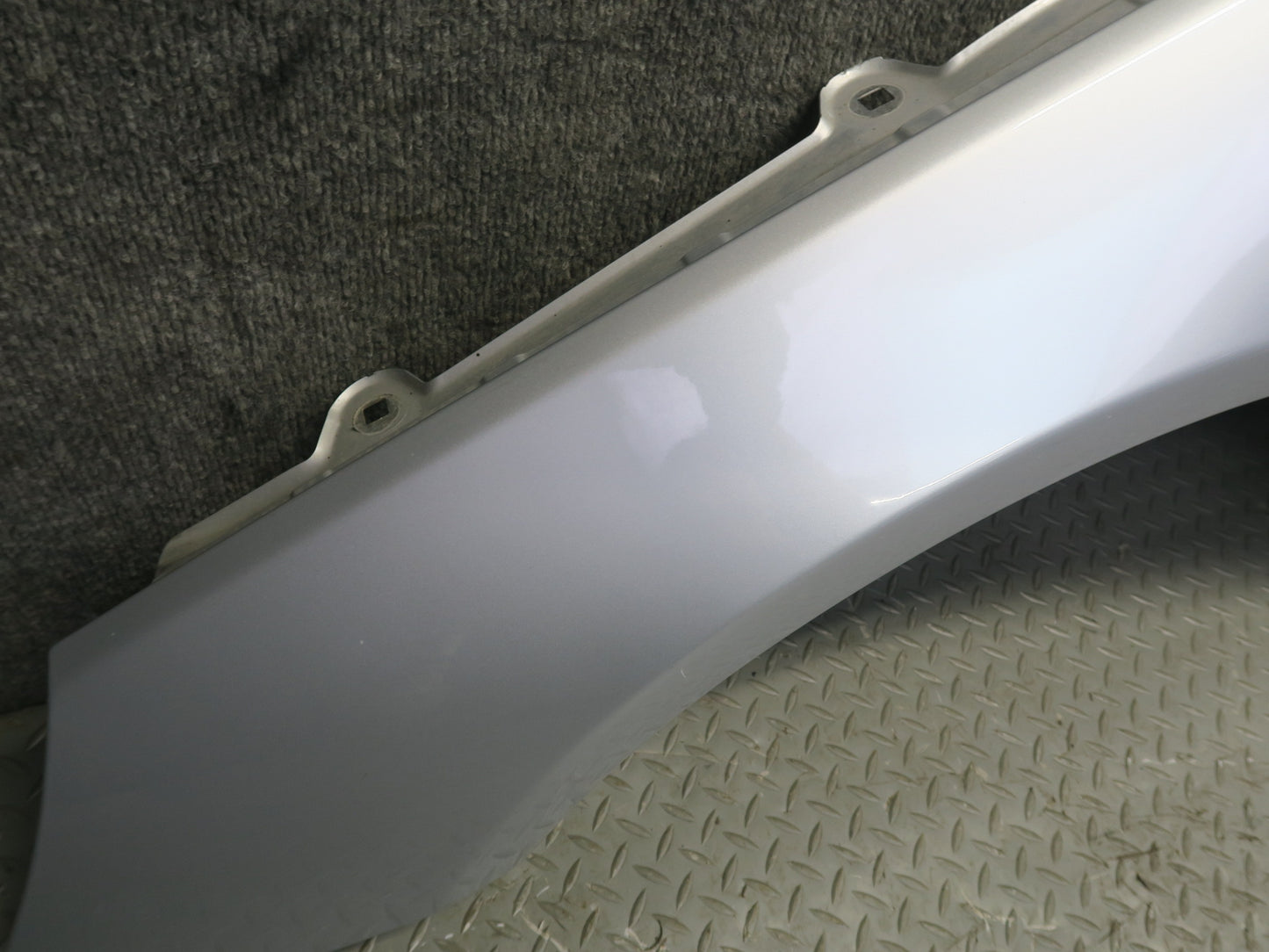 13-16 Mercedes R231 SL550 Front Left Fender Shell Panel Iridium Silver OEM