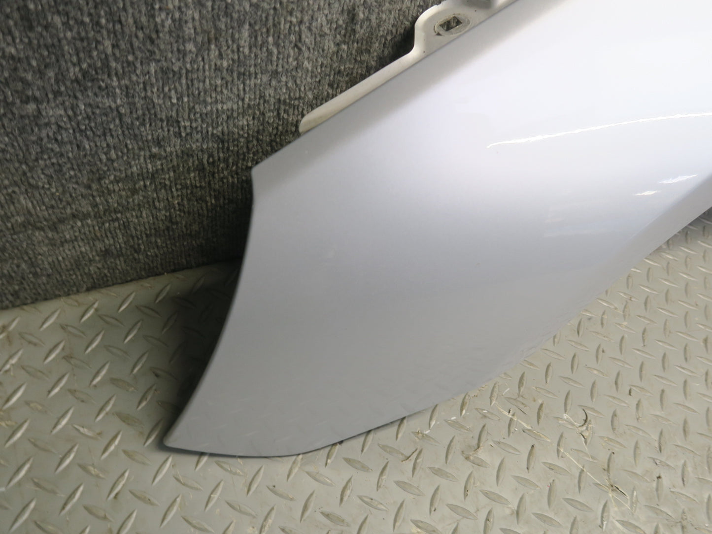 13-16 Mercedes R231 SL550 Front Left Fender Shell Panel Iridium Silver OEM