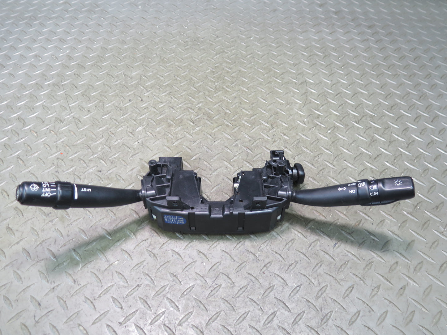 02-10 Lexus UZZ40L SC430 Steering Column Headlight Wiper Multi Switch OEM
