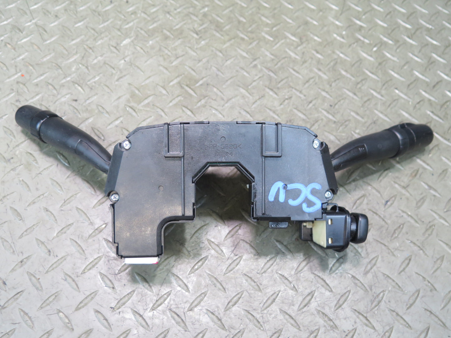 02-10 Lexus UZZ40L SC430 Steering Column Headlight Wiper Multi Switch OEM