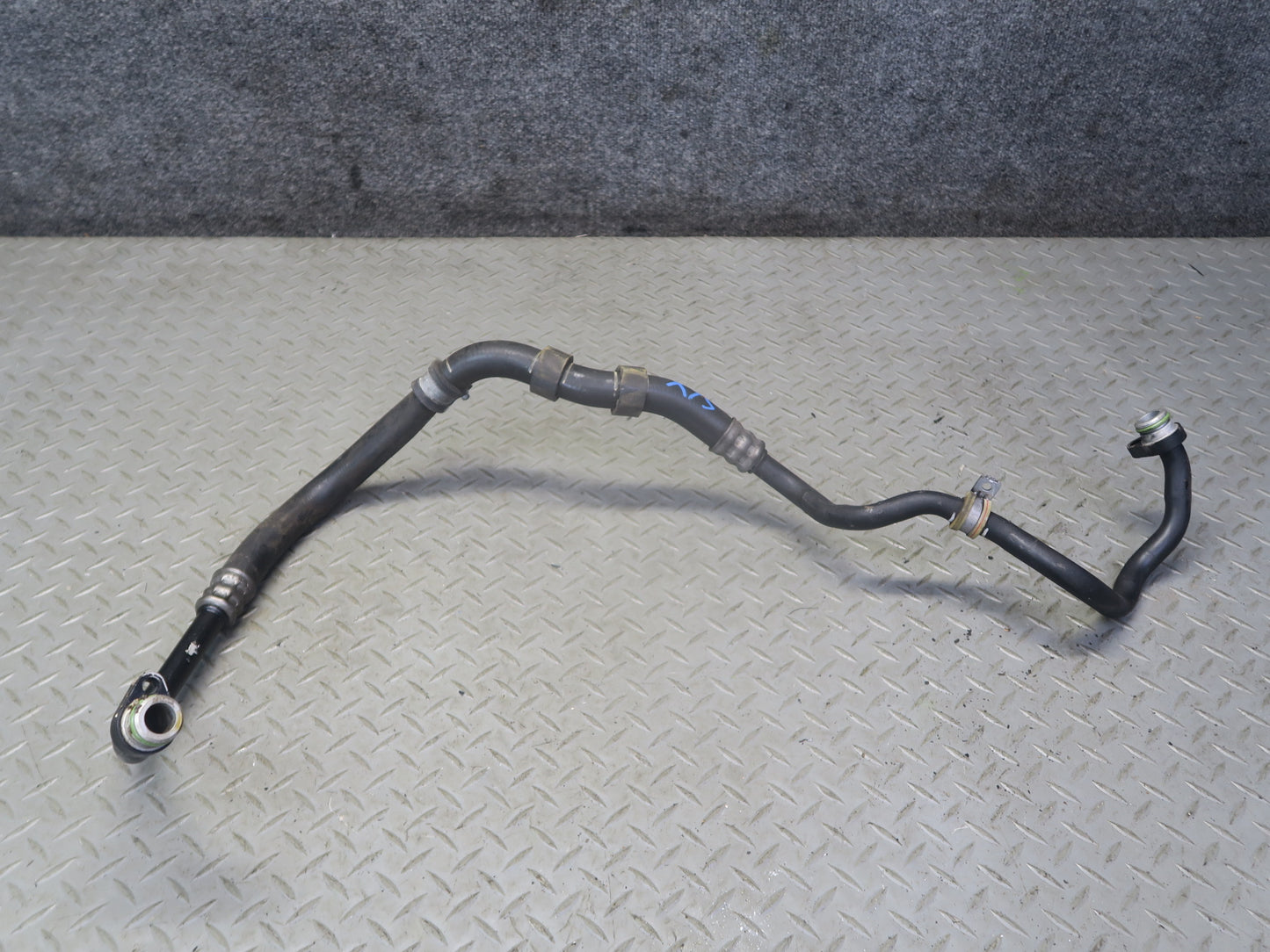 13-16 Mercedes R231 SL550 Engine Motor Oil Cooler Hose Pipe Line Set OEM