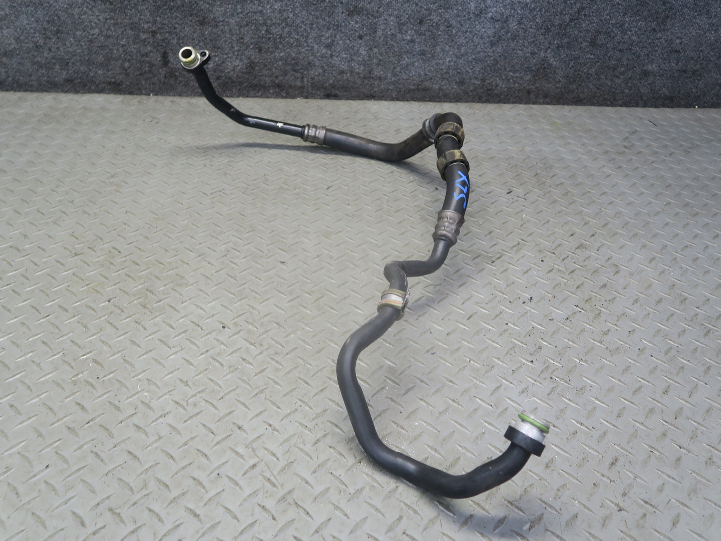 13-16 Mercedes R231 SL550 Engine Motor Oil Cooler Hose Pipe Line Set OEM