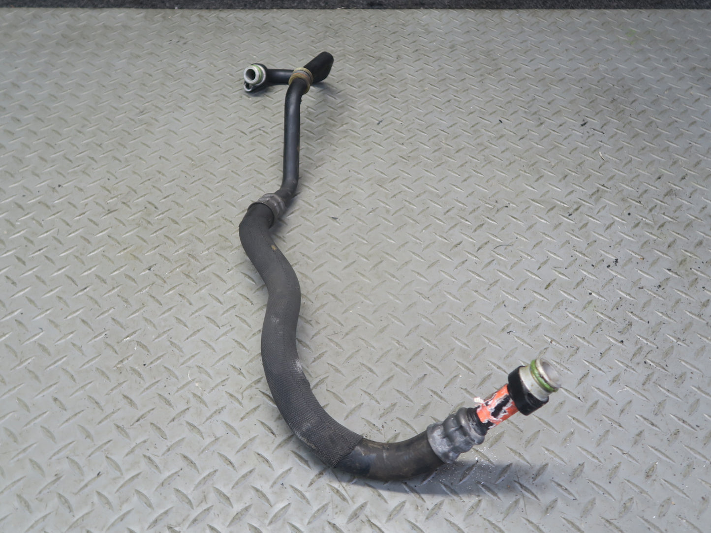 13-16 Mercedes R231 SL550 Engine Motor Oil Cooler Hose Pipe Line Set OEM