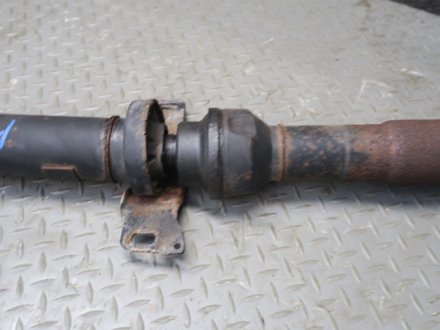 2008 VW Golf MK5 R32 AWD A/T Rear Driveshaft Drive Shaft OEM