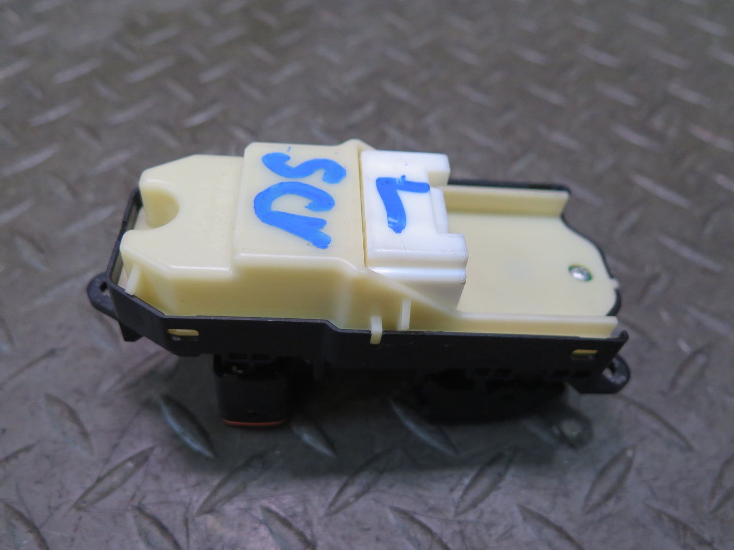 02-10 Lexus UZZ40L SC430 Left Driver Door Master Power Window Switch OEM