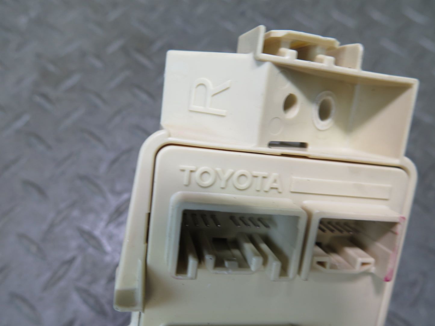02-10 Lexus Z40 SC430 Dashe Fuse Box Fusebox Relay Junction Module OEM