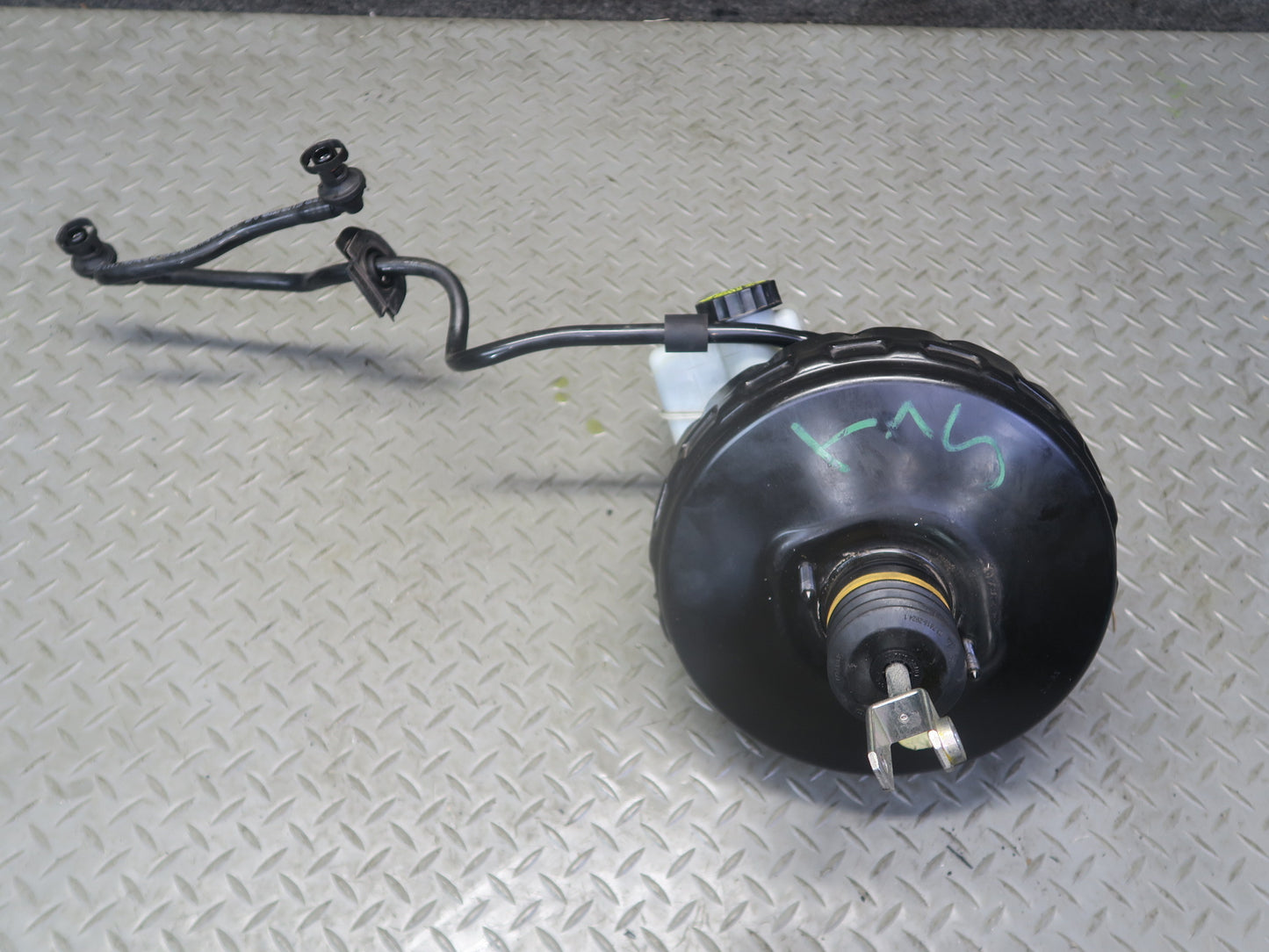 13-20 Mercedes R231 SL550 Brake Master Cylinder Booster Fluid Reservoir OEM