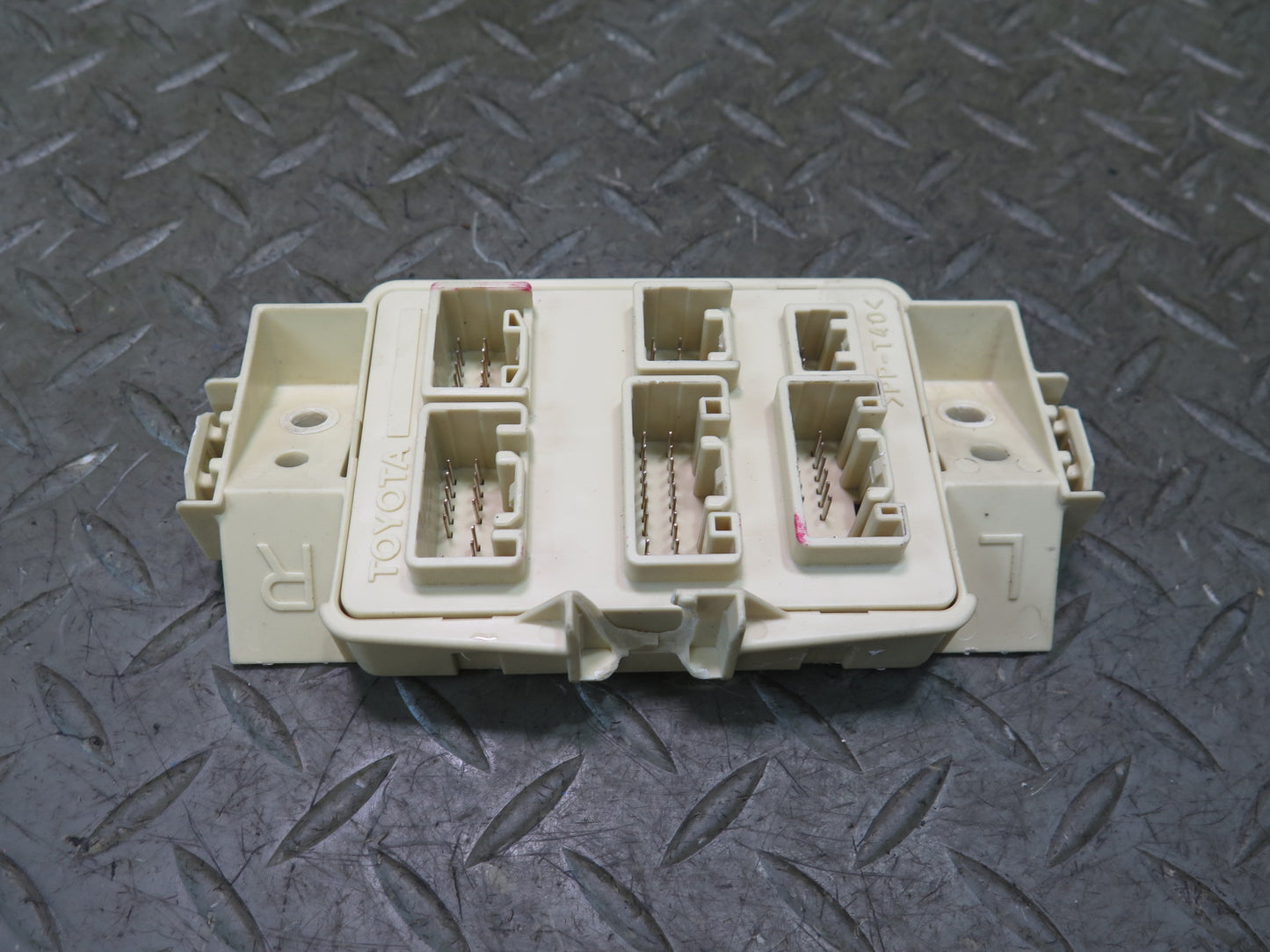 02-10 Lexus Z40 SC430 Dashe Fuse Box Fusebox Relay Junction Module OEM