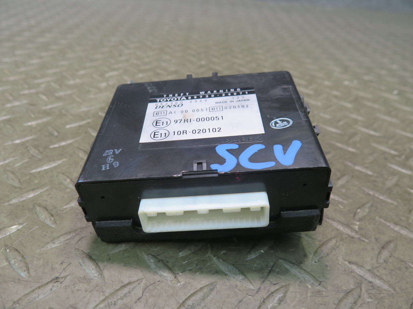 2006 Lexus Z40 SC430 Anti Theft Warning Locking Control Module 89730-24071 OEM