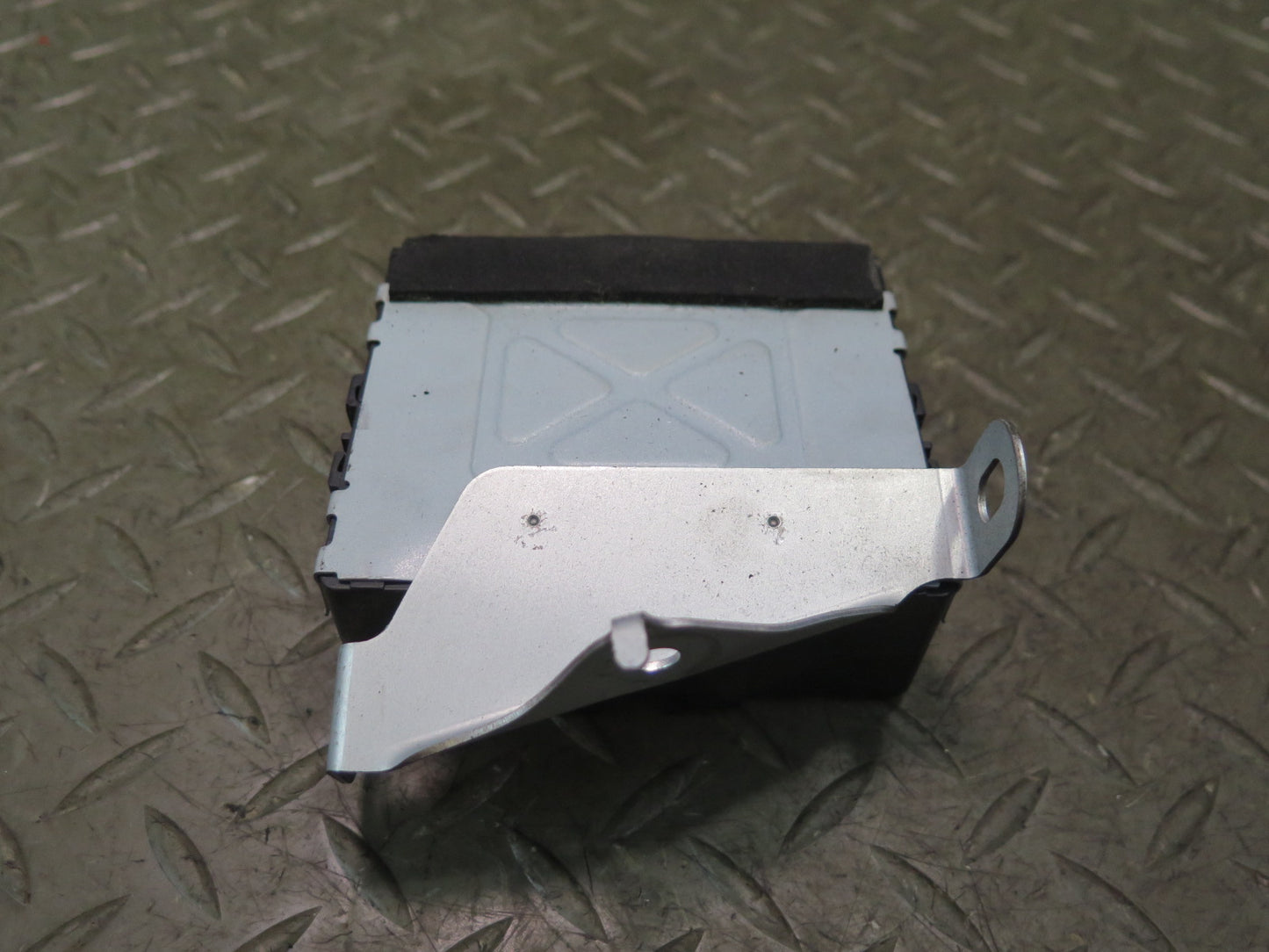 2006 Lexus Z40 SC430 Anti Theft Warning Locking Control Module 89730-24071 OEM