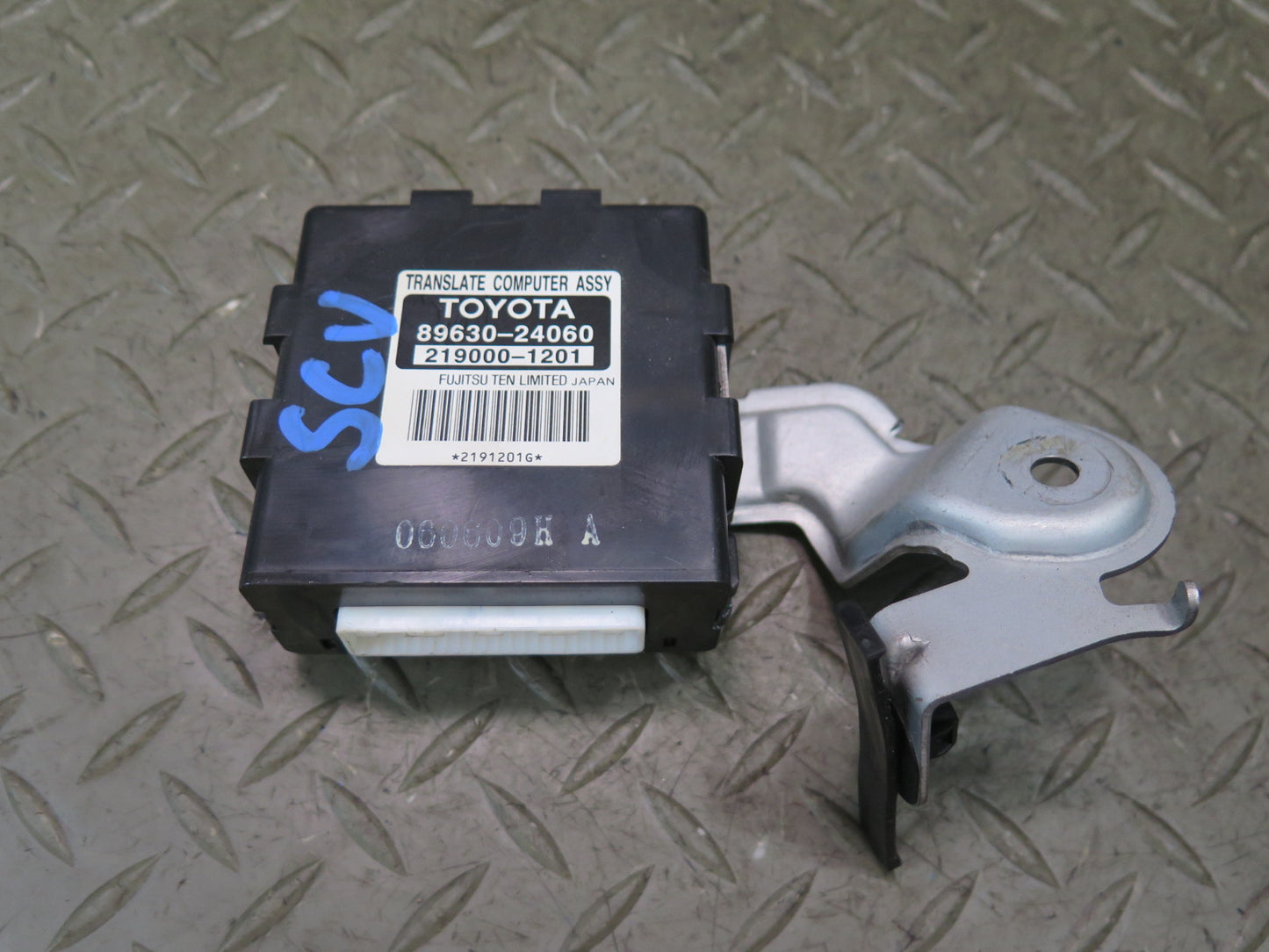 06-10 Lexus UZZ40L SC430 Translate Control Computer Module 89630-24060 OEM
