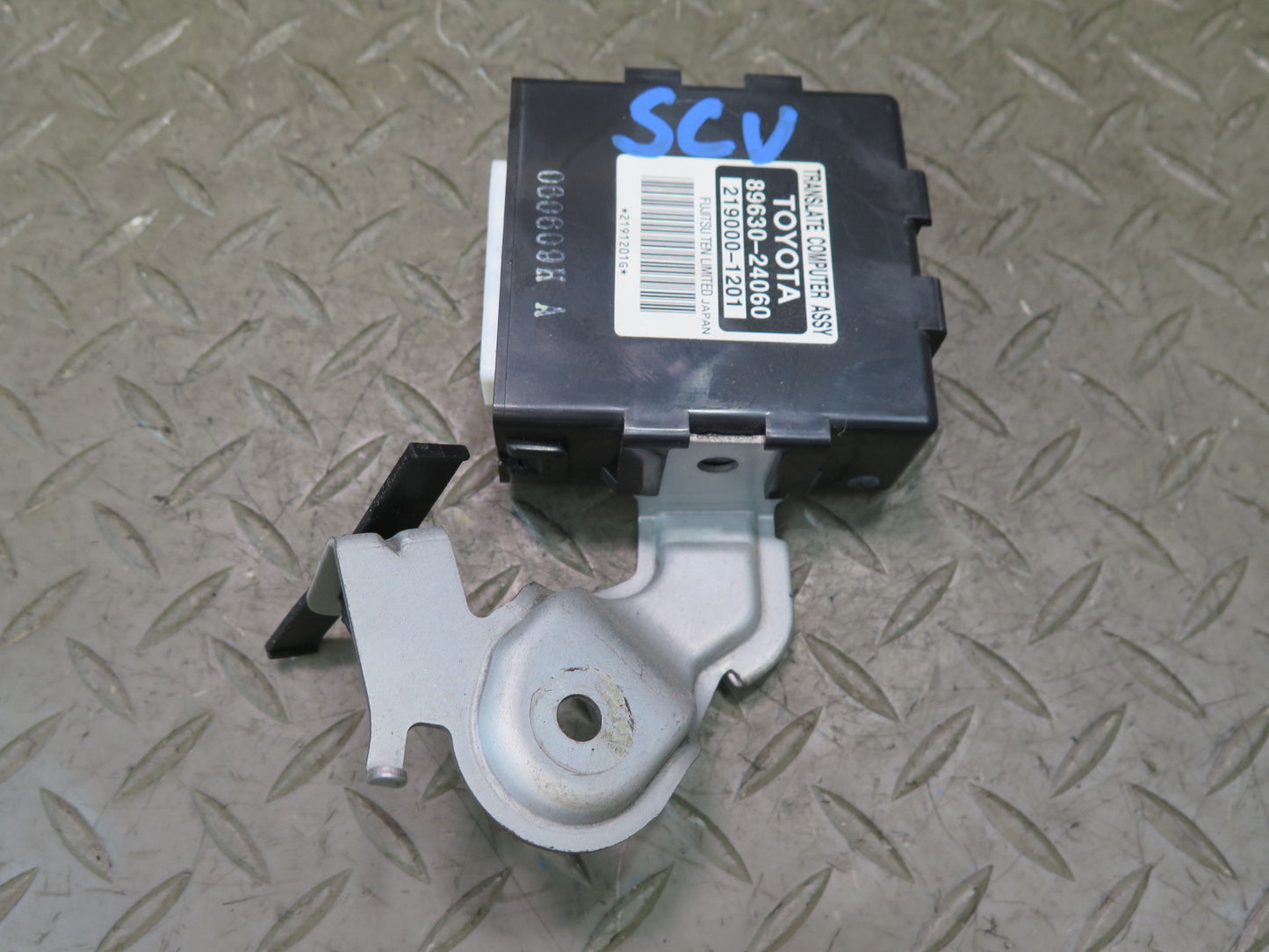 06-10 Lexus UZZ40L SC430 Translate Control Computer Module 89630-24060 OEM
