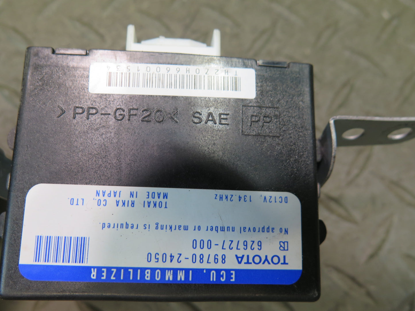 06-08 Lexus UZZ40L SC430 Immobilizer Anti-theft Control Module 89780-24050 OEM