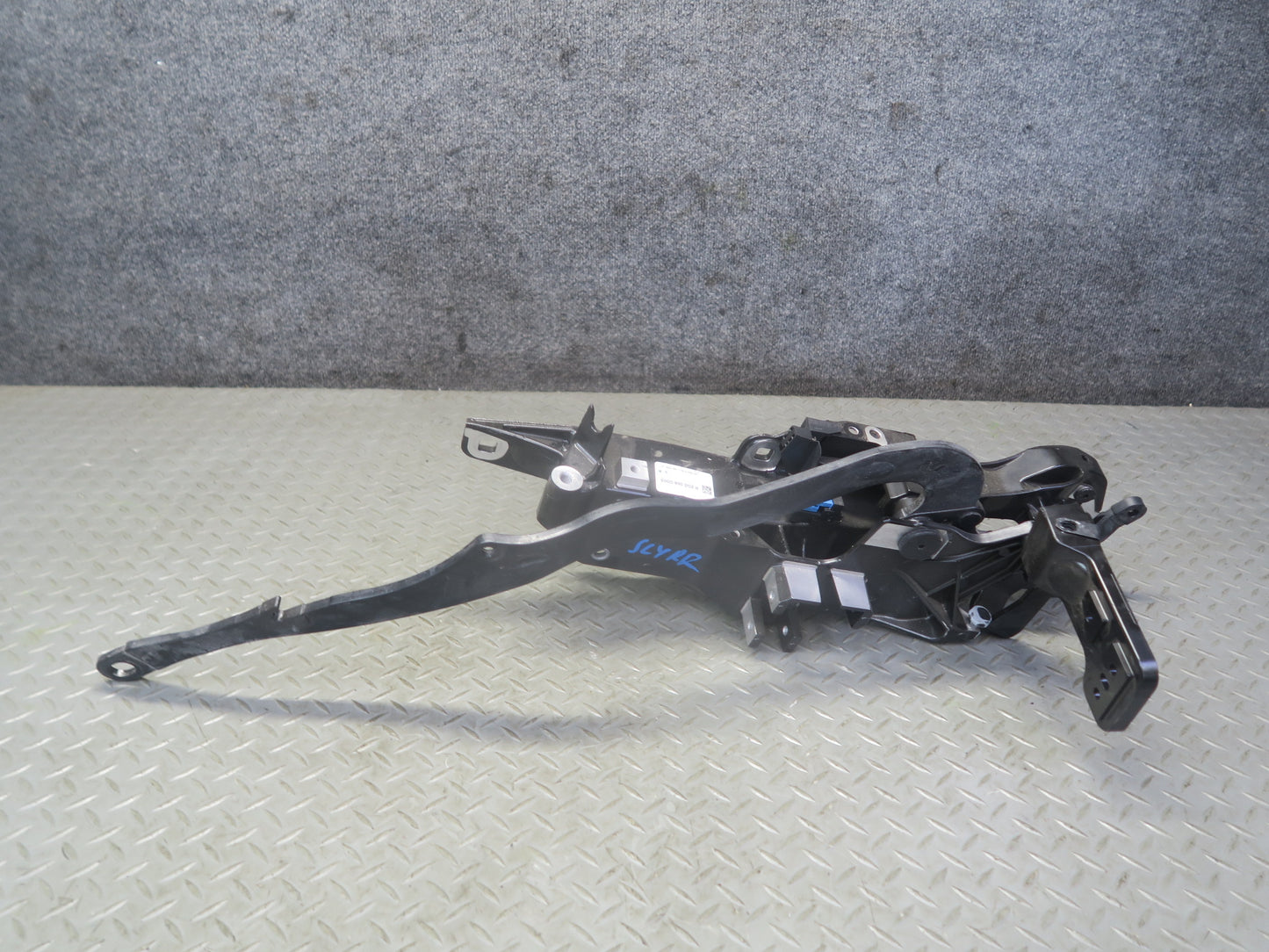 13-20 Mercedes R231 SL550 Convertible Rear Right TOP Roof Hinge 2317930420 OEM