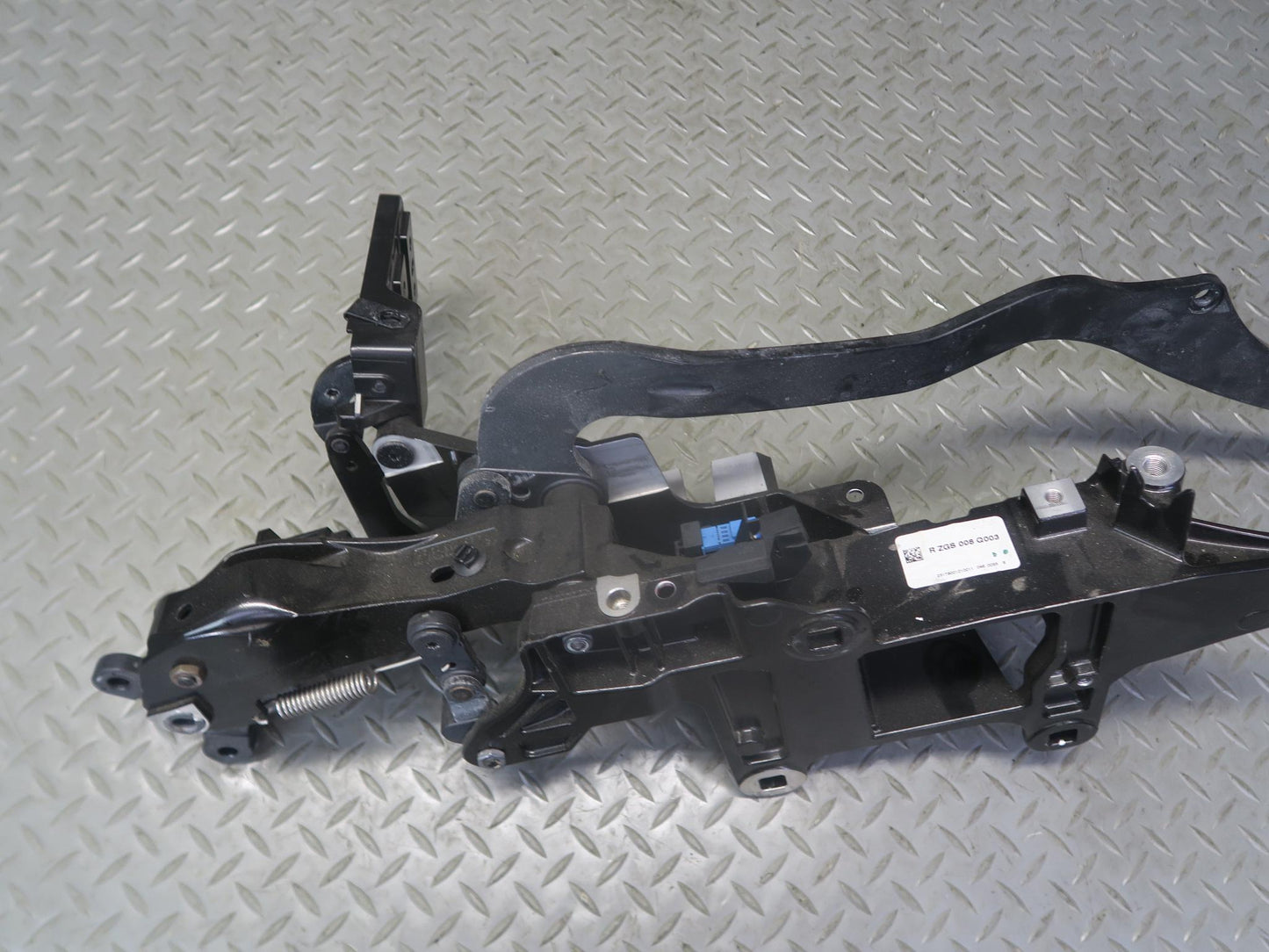 13-20 Mercedes R231 SL550 Convertible Rear Right TOP Roof Hinge 2317930420 OEM