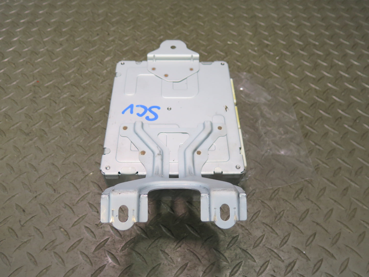 02-08 Lexus UZZ40L SC430 Convertible TOP Roof Control Module 89720-24010 OEM