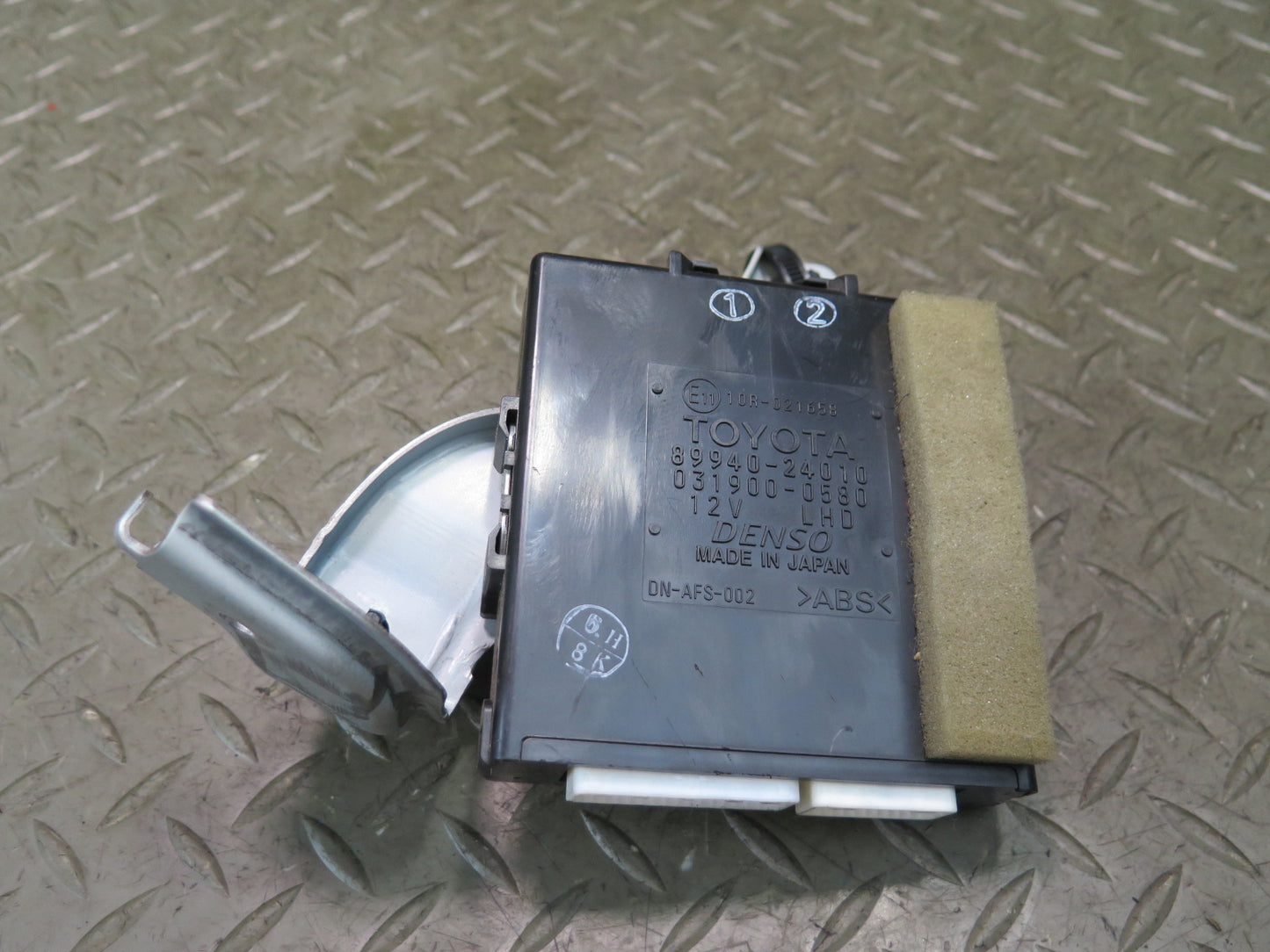 02-10 Lexus SC430 Headlight Lamp Relay Control Module Unit 85942-24010 OEM