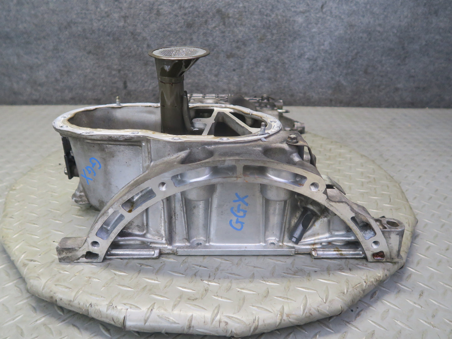 2010-2013 Lexus URJ150L GX460 1URFE Engine Motor Upper Oil Pan