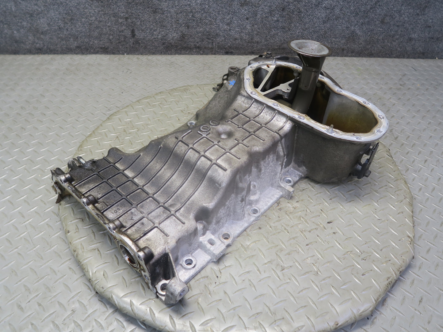 2010-2013 Lexus URJ150L GX460 1URFE Engine Motor Upper Oil Pan