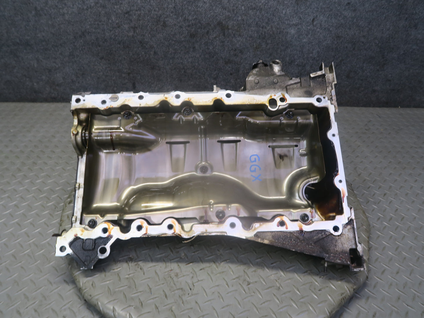 2010-2013 Lexus URJ150L GX460 1URFE Engine Motor Upper Oil Pan
