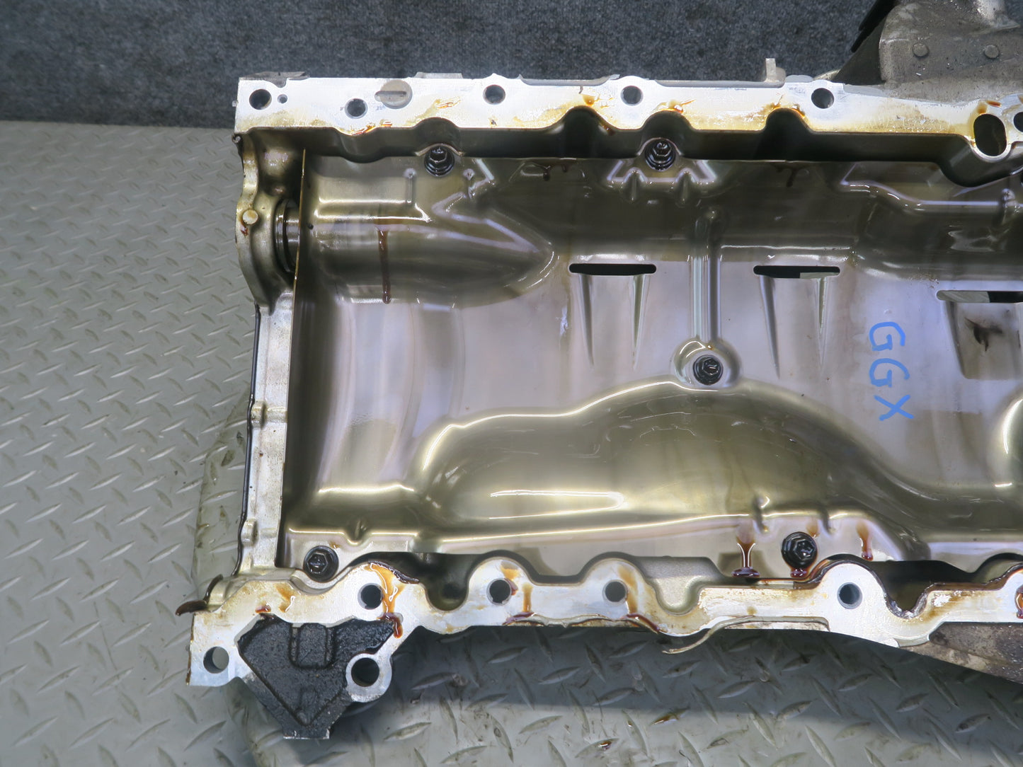 2010-2013 Lexus URJ150L GX460 1URFE Engine Motor Upper Oil Pan