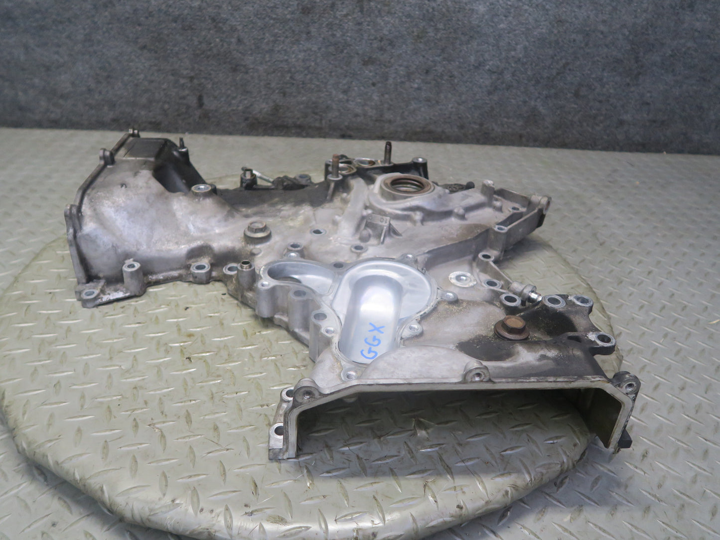 2010-2013 Lexus URJ150L GX460 1URFE Engine Motor Timing Chain Cover