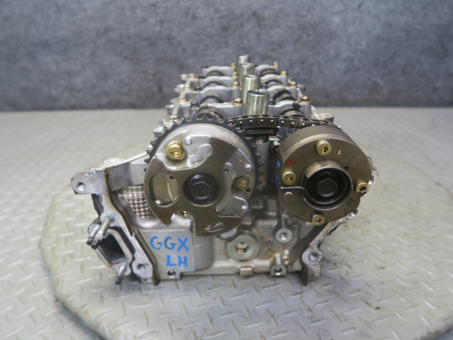 2010-2013 Lexus URJ150L GX460 4.6L 1URFE Engine Left Cylinder Head w Camshafts