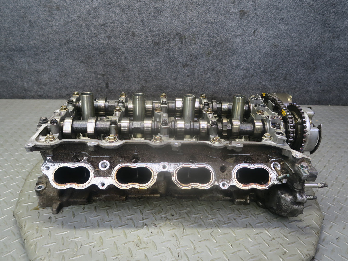 2010-2013 Lexus URJ150L GX460 4.6L 1URFE Engine Left Cylinder Head w Camshafts