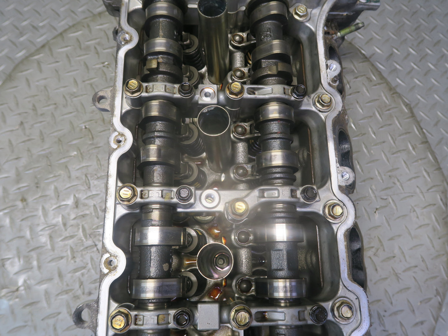 2010-2013 Lexus URJ150L GX460 4.6L 1URFE Engine Left Cylinder Head w Camshafts