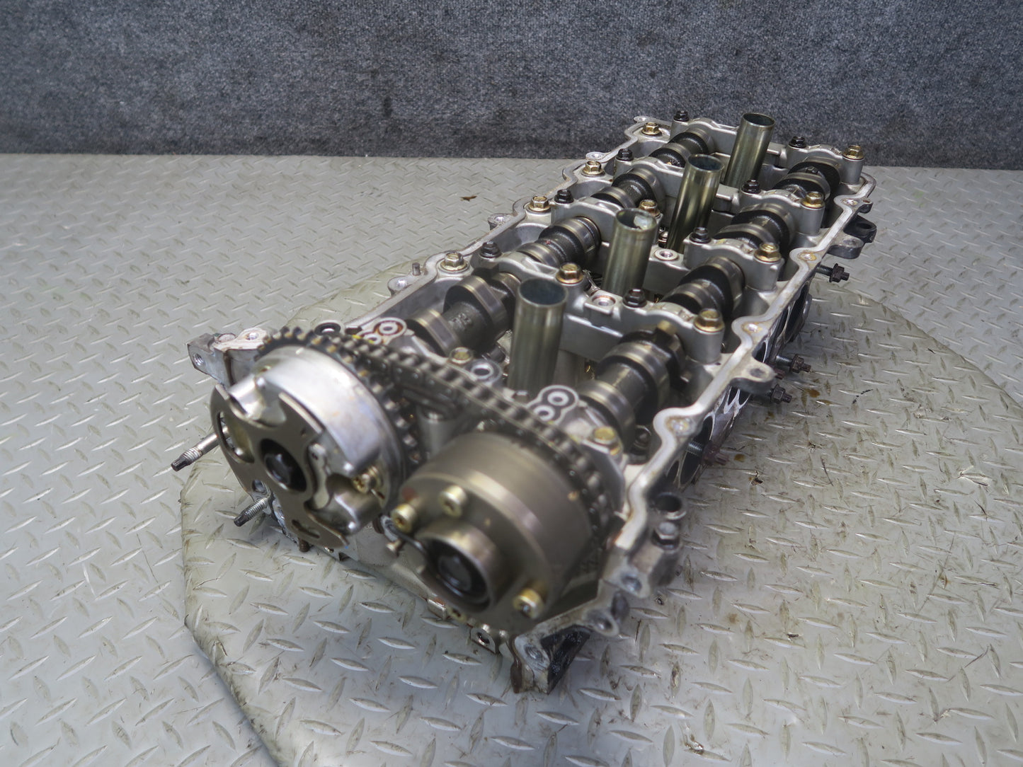 2010-2013 Lexus URJ150L GX460 4.6L 1URFE Engine Left Cylinder Head w Camshafts