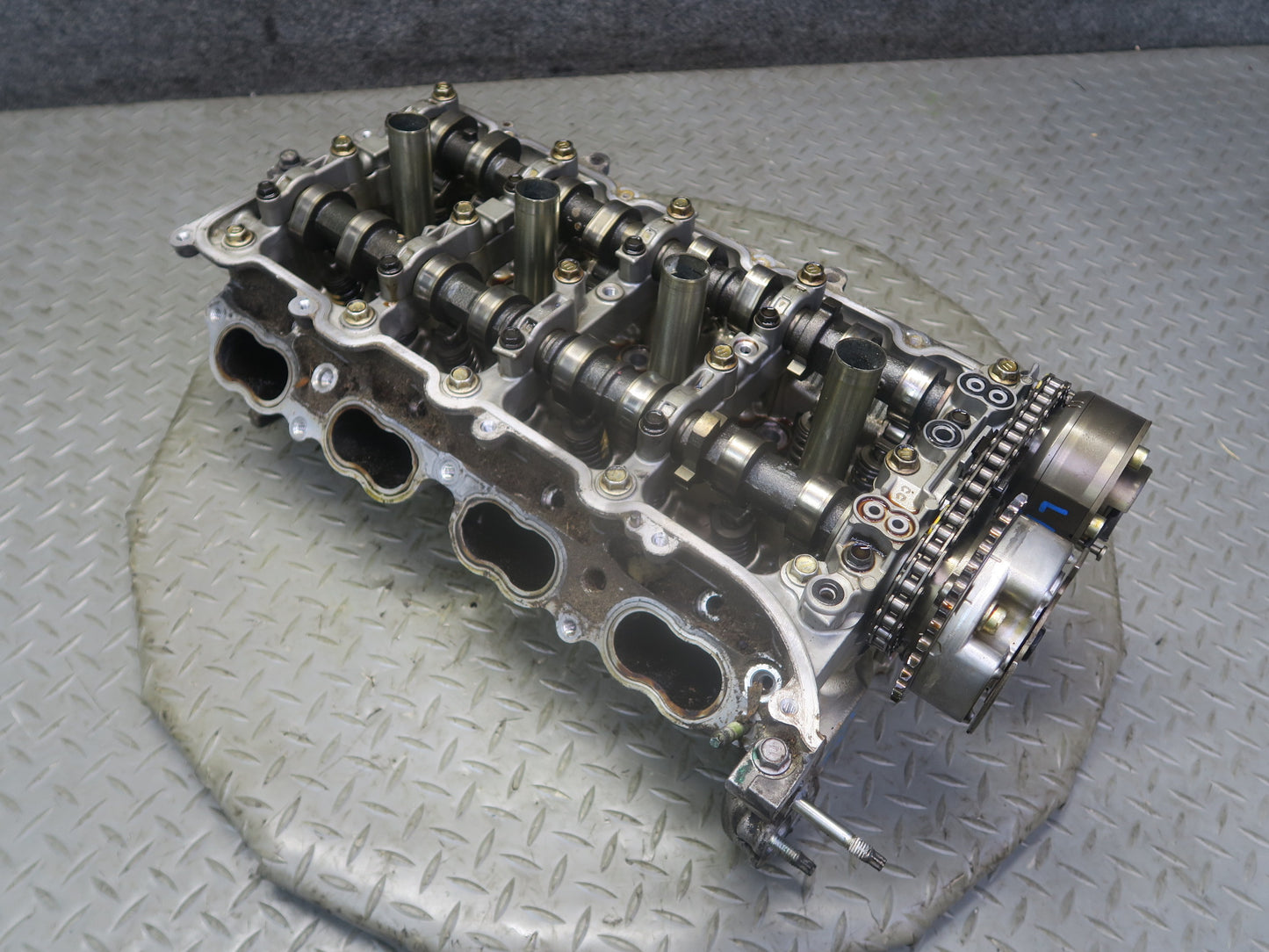 2010-2013 Lexus URJ150L GX460 4.6L 1URFE Engine Left Cylinder Head w Camshafts