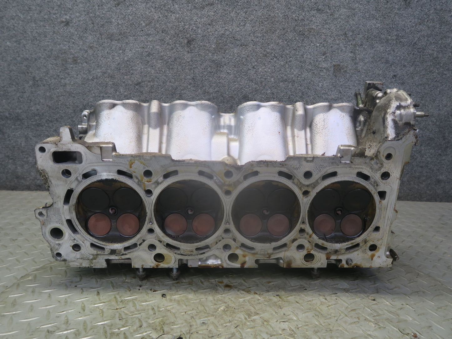2010-2013 Lexus URJ150L GX460 4.6L 1URFE Engine Left Cylinder Head w Camshafts