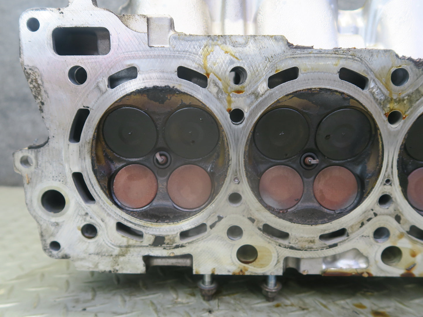 2010-2013 Lexus URJ150L GX460 4.6L 1URFE Engine Left Cylinder Head w Camshafts