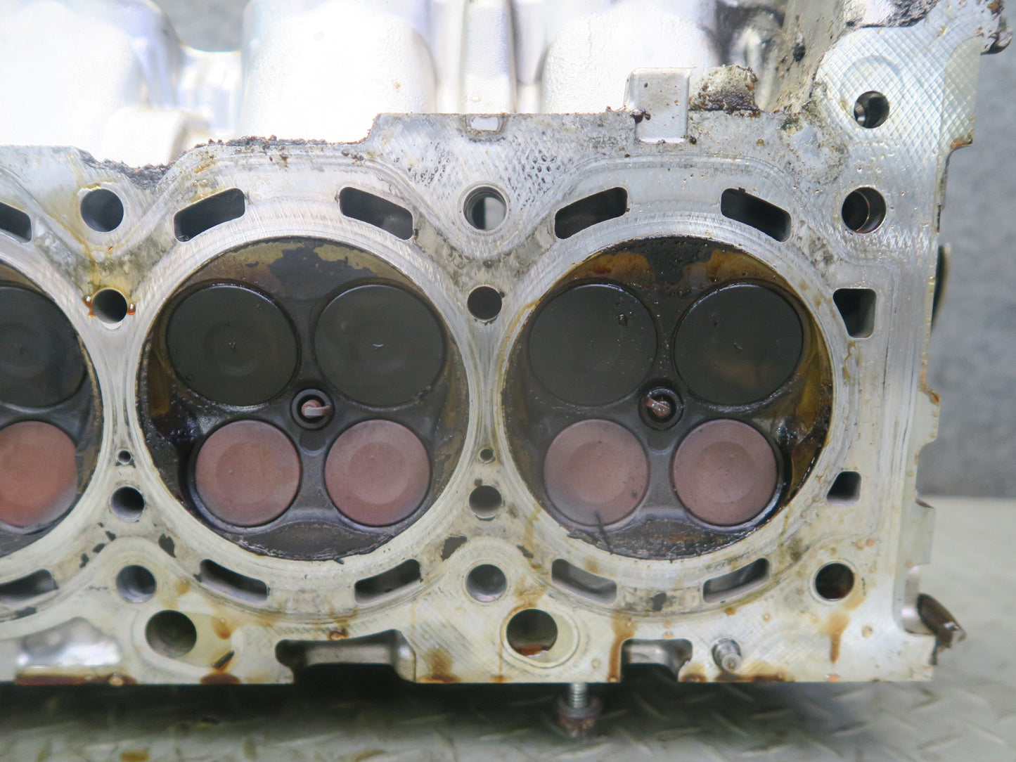 2010-2013 Lexus URJ150L GX460 4.6L 1URFE Engine Left Cylinder Head w Camshafts