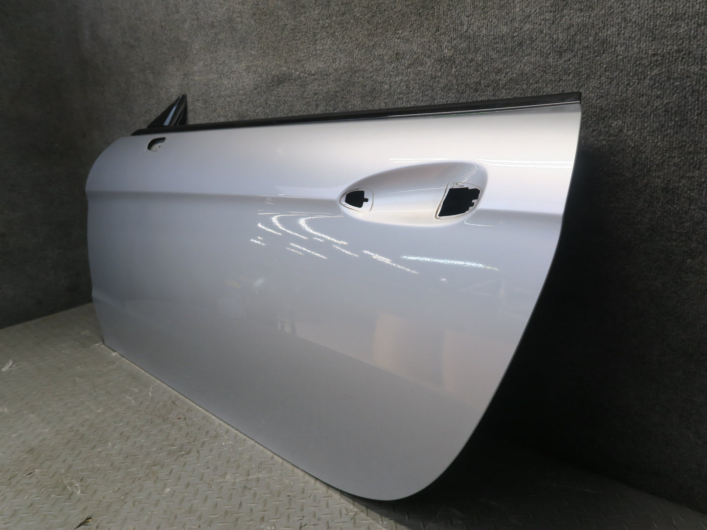 13-20 Mercedes R231 SL550 Left Door Shell Panel Iridium Silver OEM