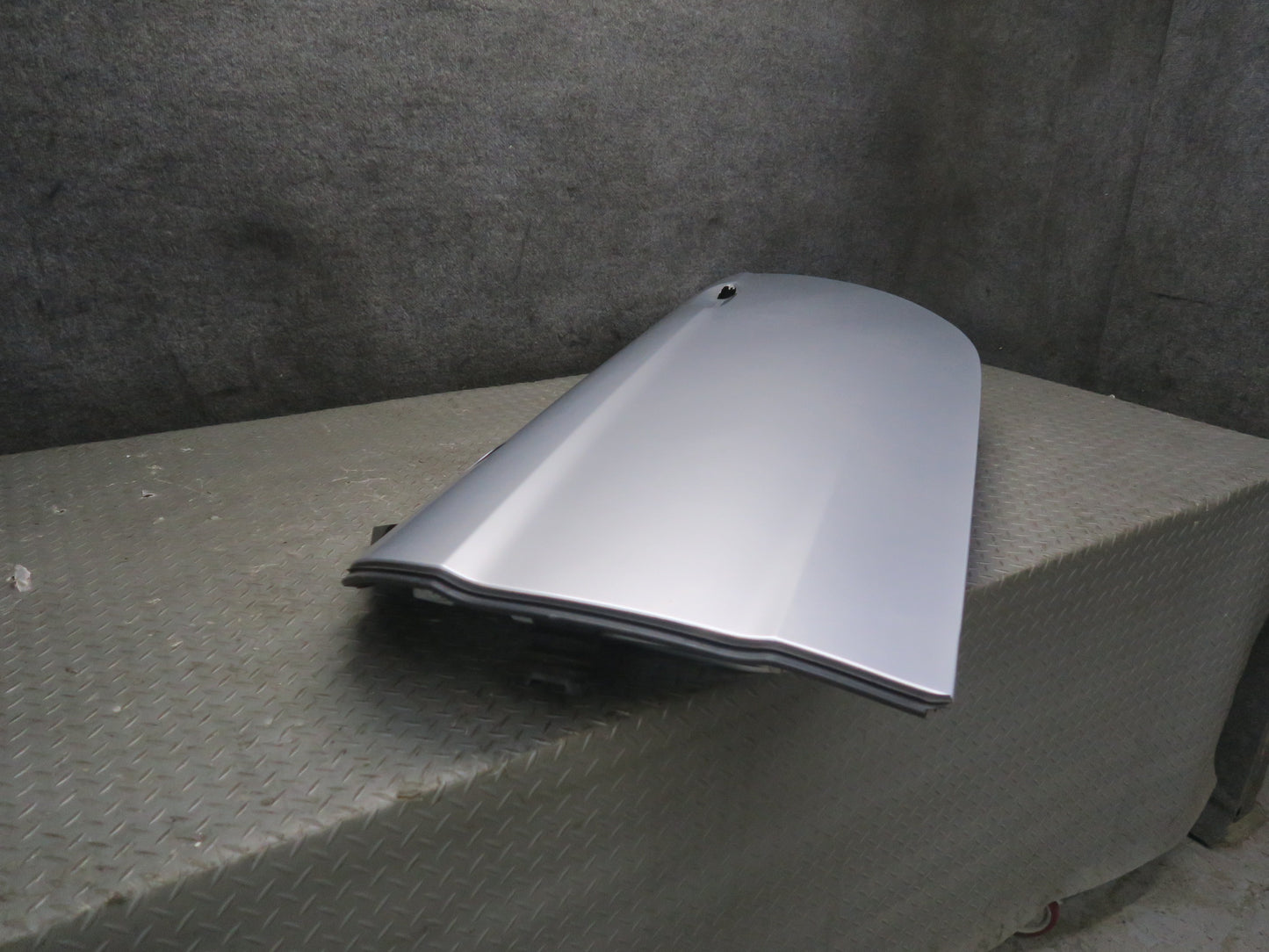 13-20 Mercedes R231 SL550 Left Door Shell Panel Iridium Silver OEM