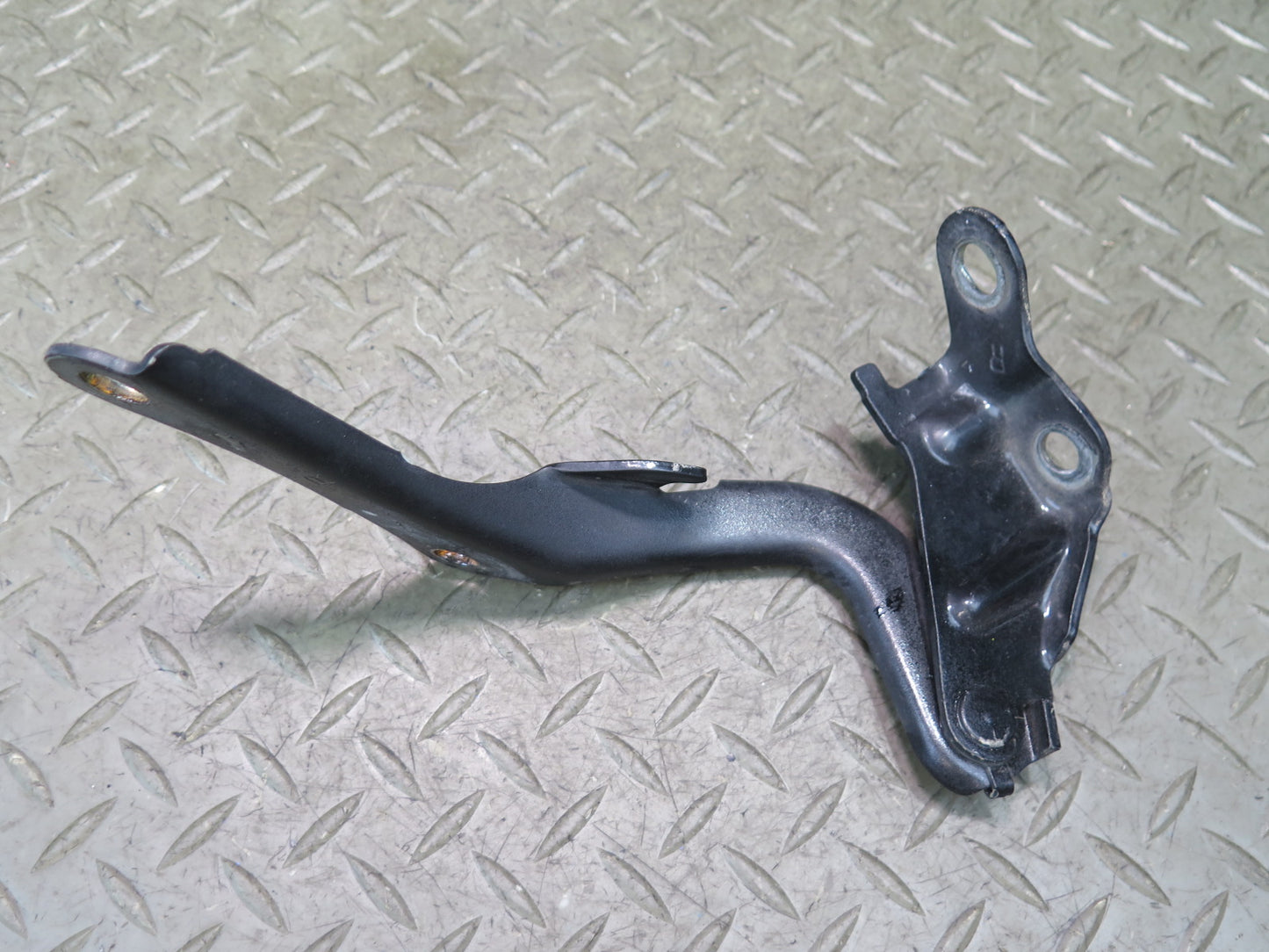 02-10 Lexus UZZ40L SC430 Front Left & Right Hood Bonnet Hinge Black Set OEM
