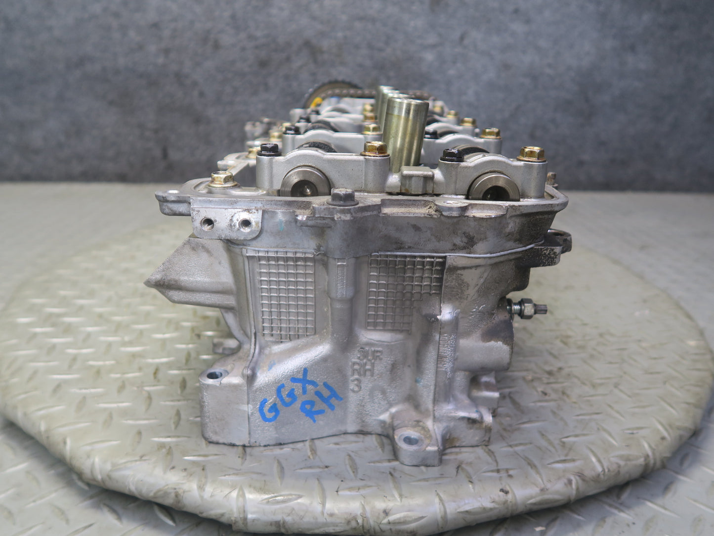 2010-2013 Lexus URJ150L GX460 4.6L 1URFE Engine Right Cylinder Head w Camshafts