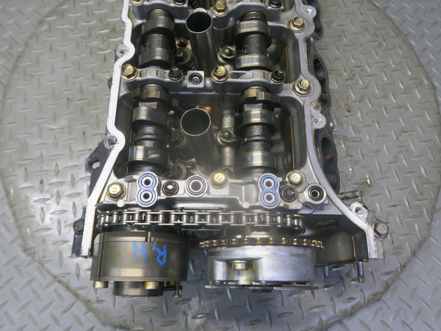 2010-2013 Lexus URJ150L GX460 4.6L 1URFE Engine Right Cylinder Head w Camshafts