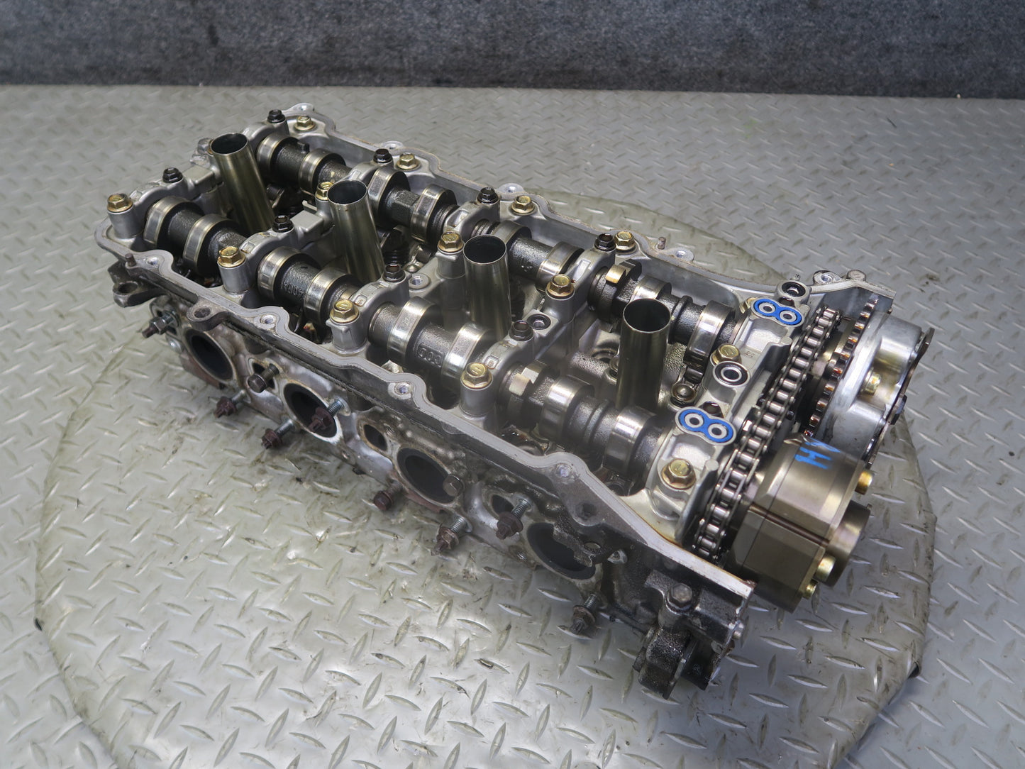 2010-2013 Lexus URJ150L GX460 4.6L 1URFE Engine Right Cylinder Head w Camshafts